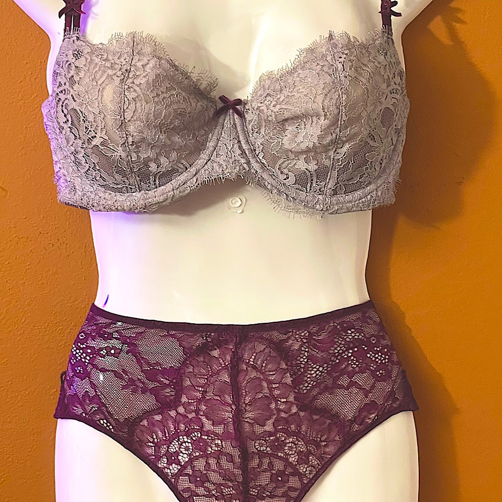 Grey And Maroon Vs Set! - image 1